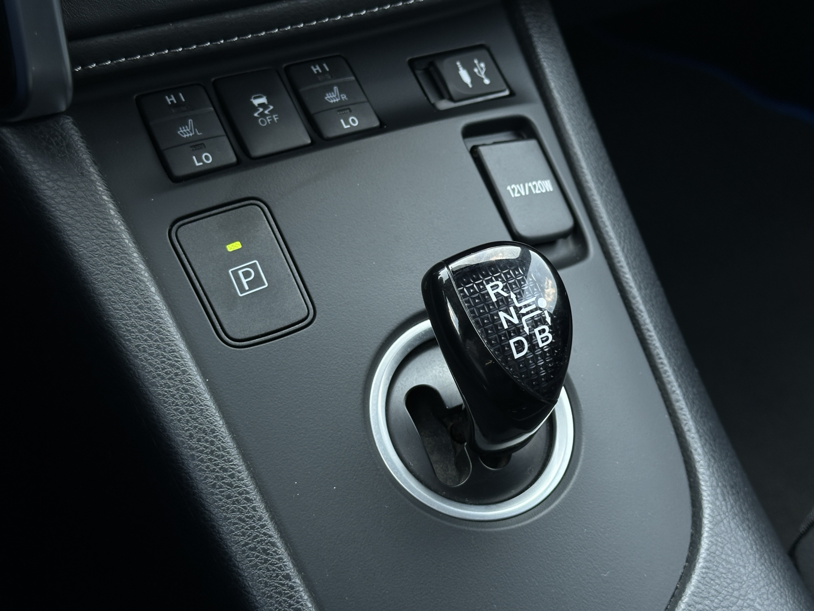 Toyota Auris Hybrid
