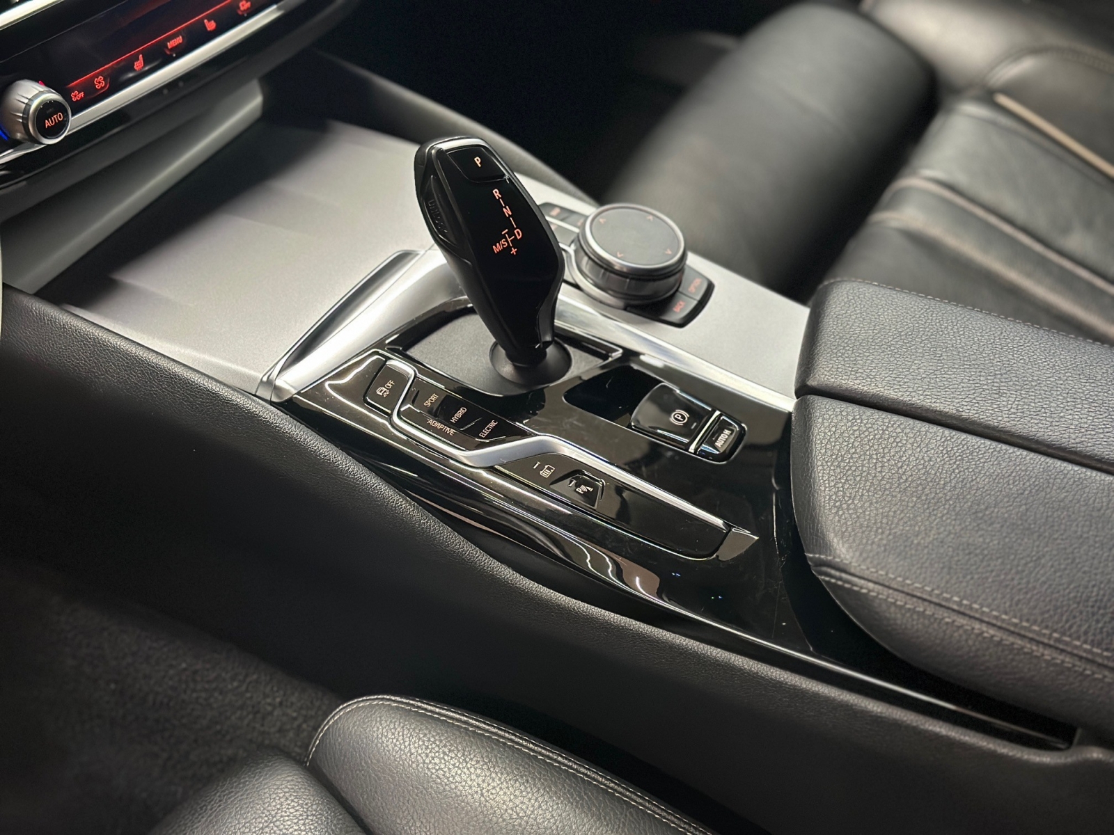 BMW 530 BMW 530e Touring