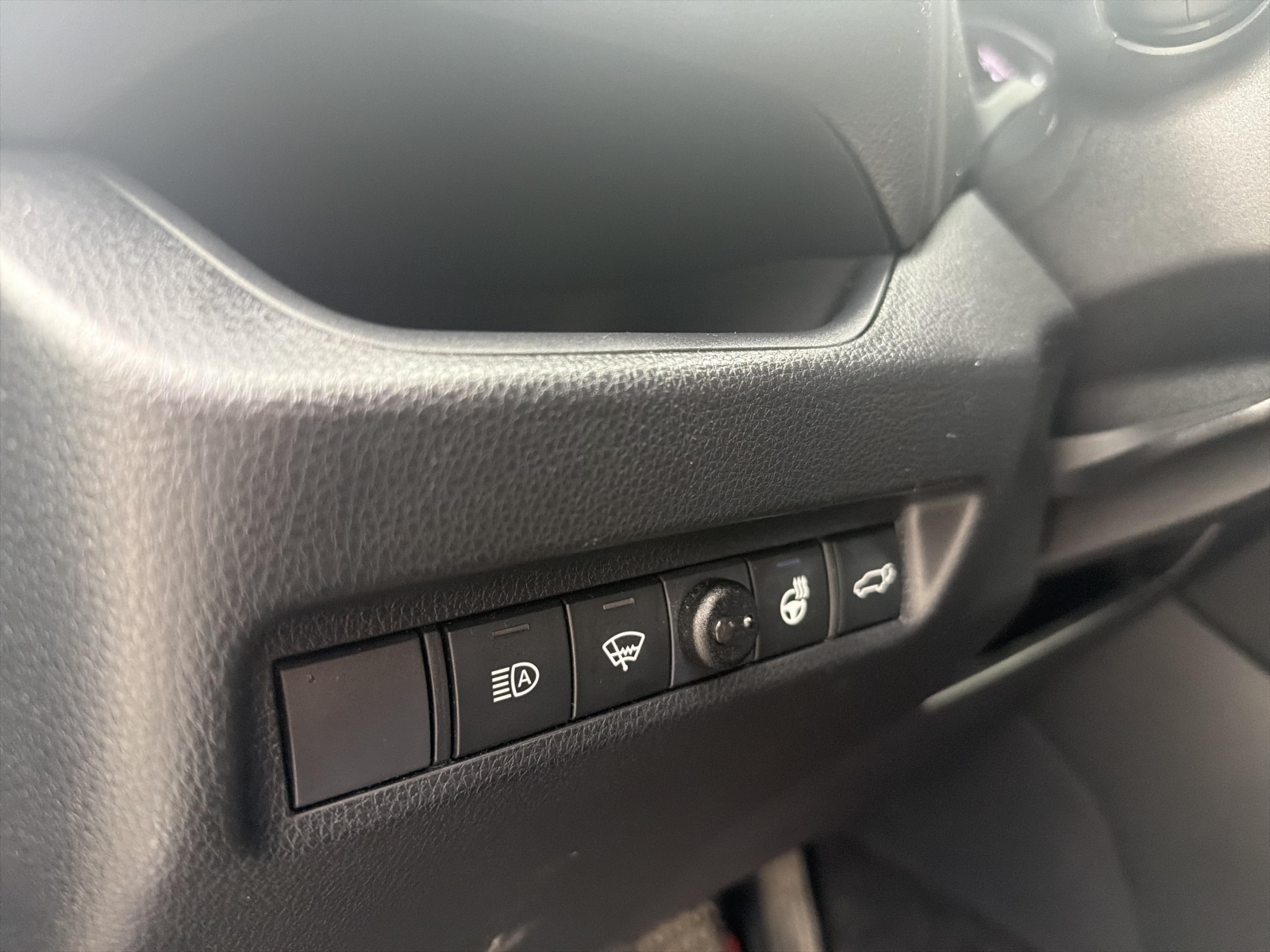 Toyota RAV4 Luxury Plus