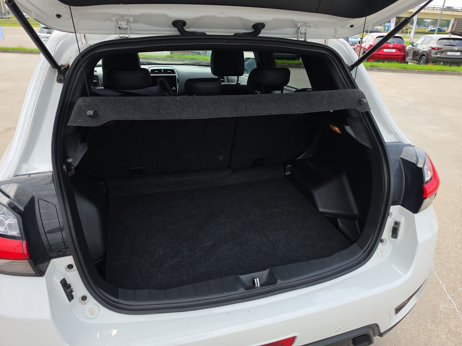Mitsubishi ASX Blackout