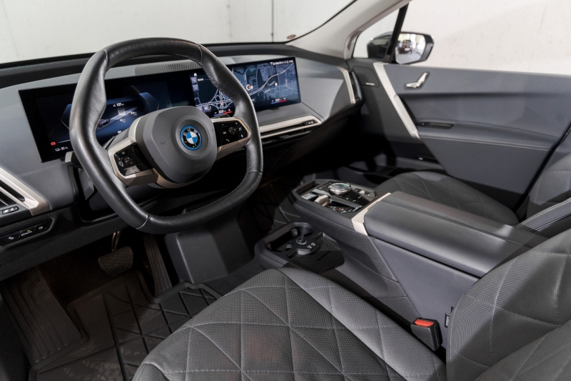 BMW iX xDrive40