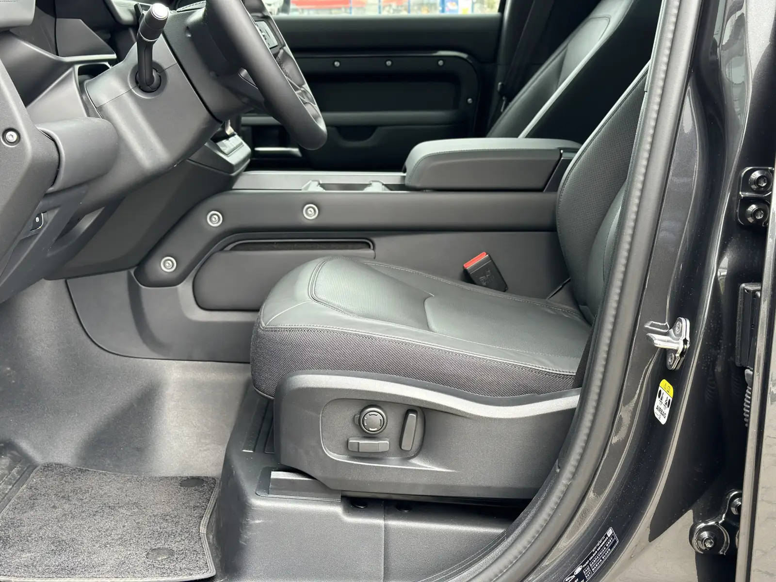 Land Rover Defender D300