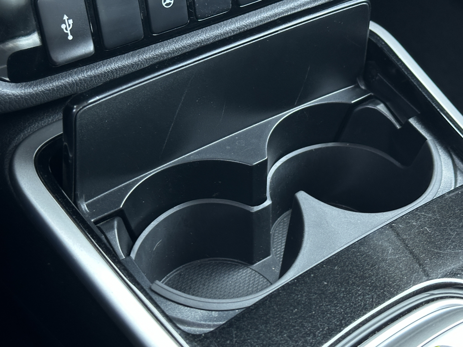 Mitsubishi Outlander Plug-In Hybrid 4WD