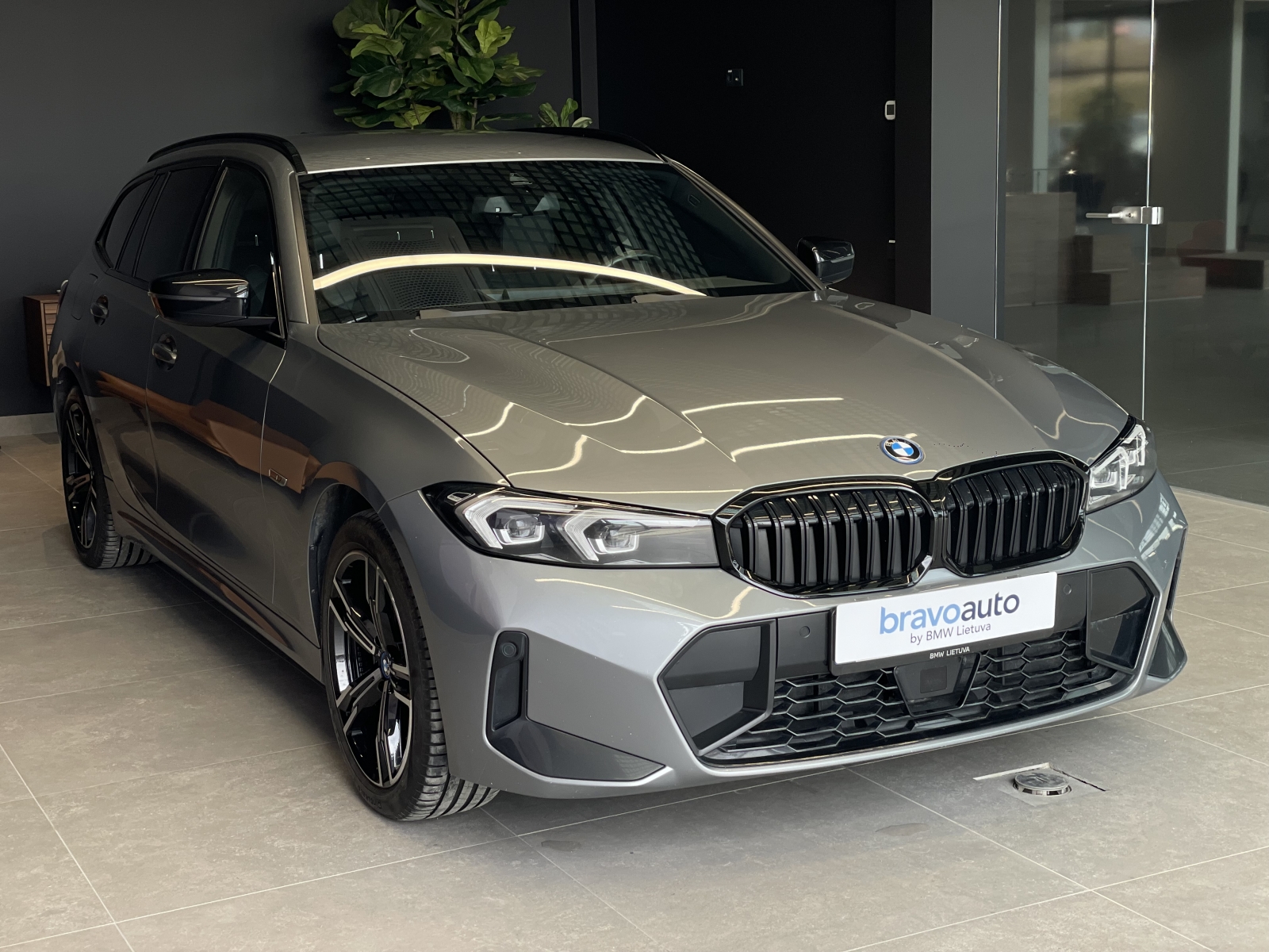 BMW 330 xDrive