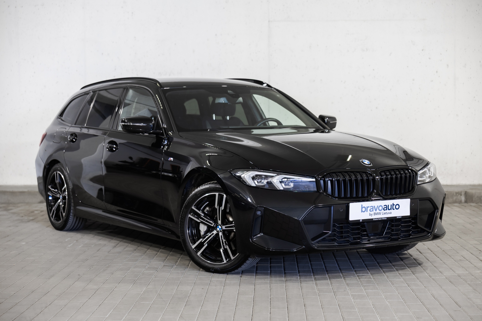 BMW 330 i xDrive