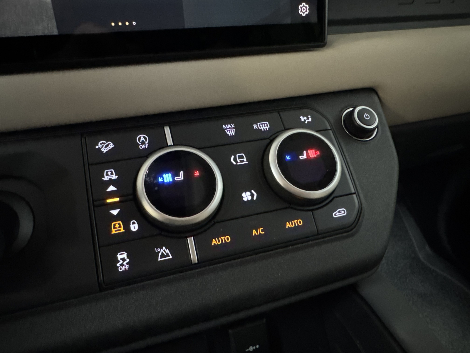 Land Rover Defender D250 MHEV X-Dynamic HSE