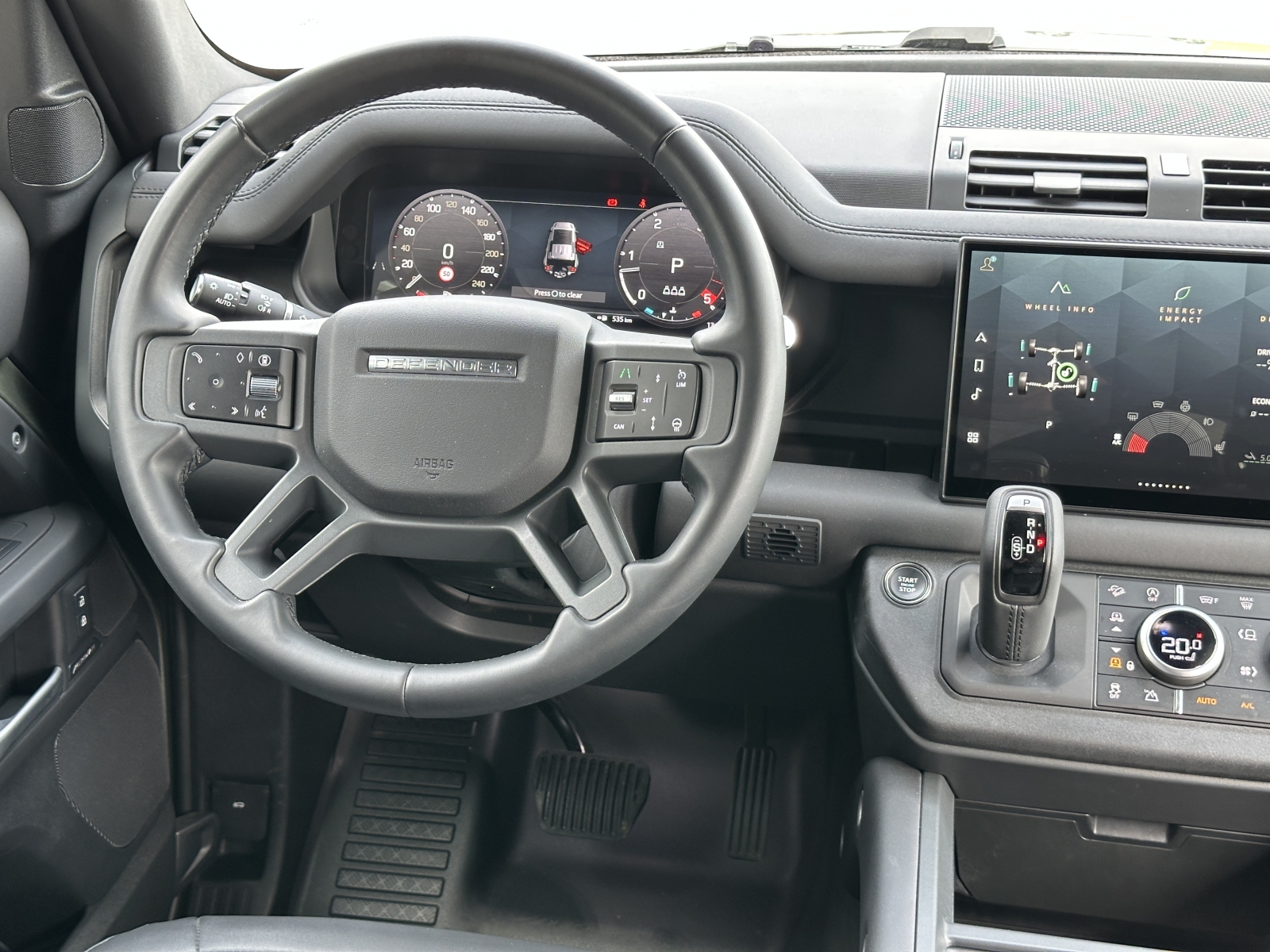 Land Rover Defender X-DYNAMIC SE