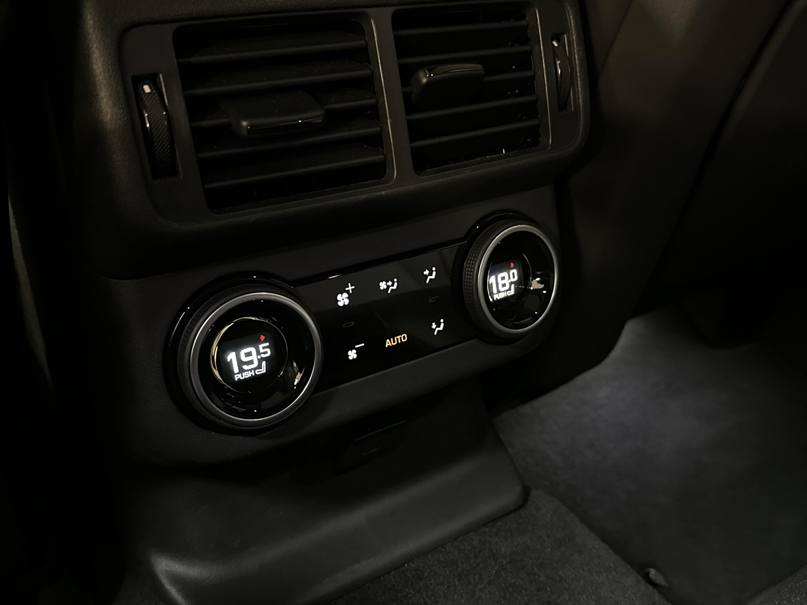 Land Rover Range Rover Velar D300 Autobiography