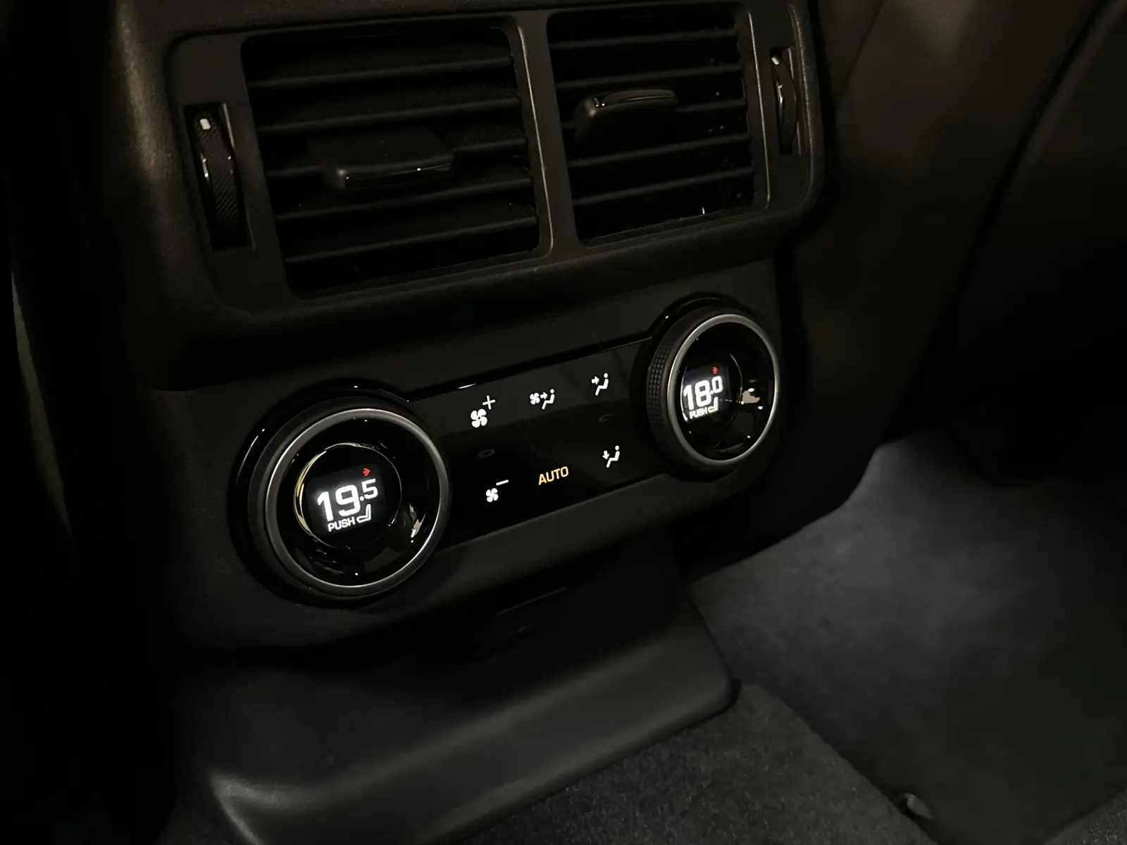 Land Rover Range Rover Velar D300 Autobiography