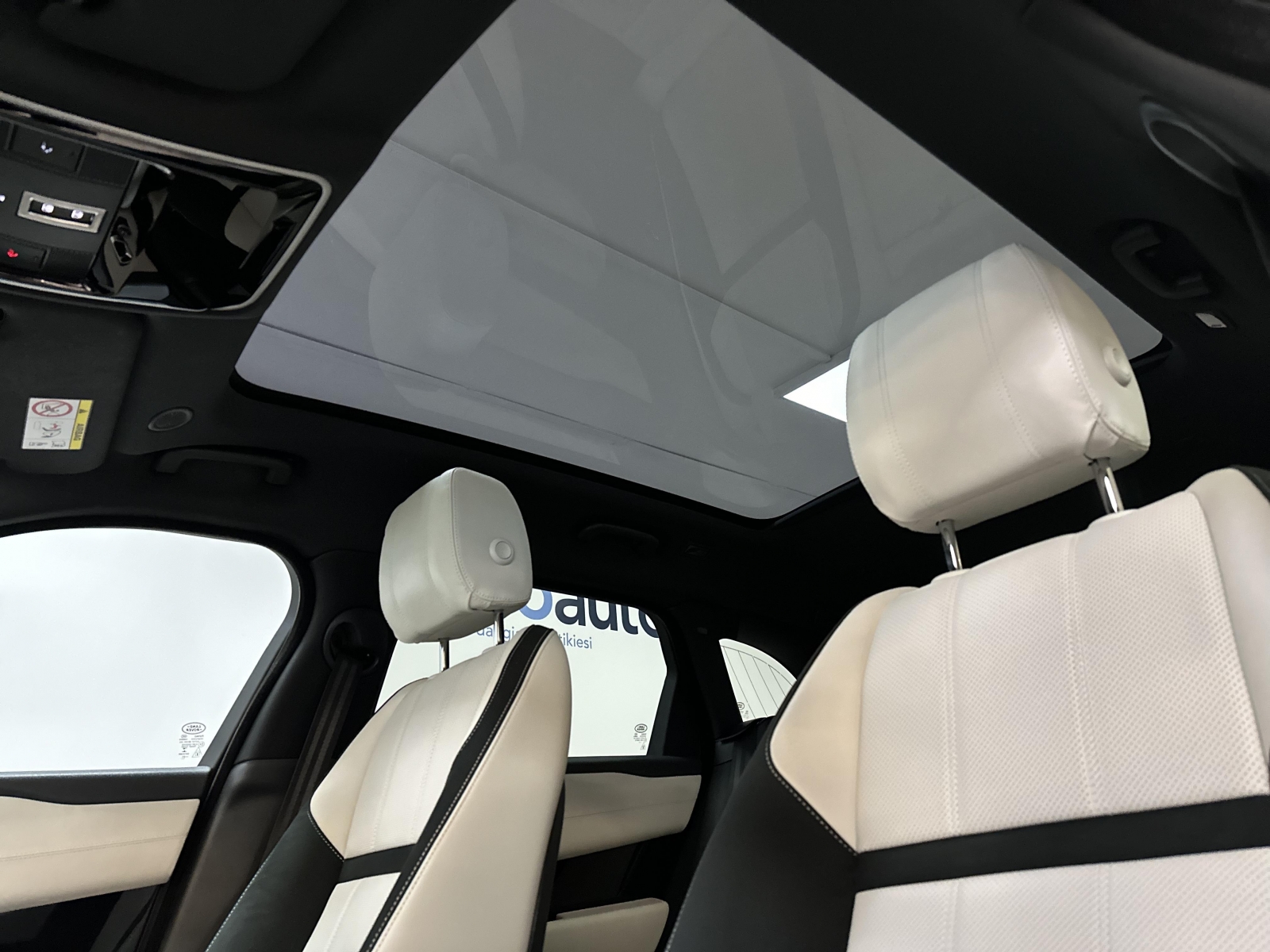 Land Rover Range Rover Velar P250 R-Dynamic SE