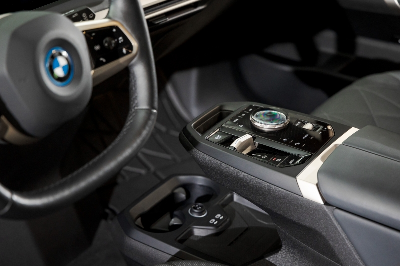 BMW iX xDrive40