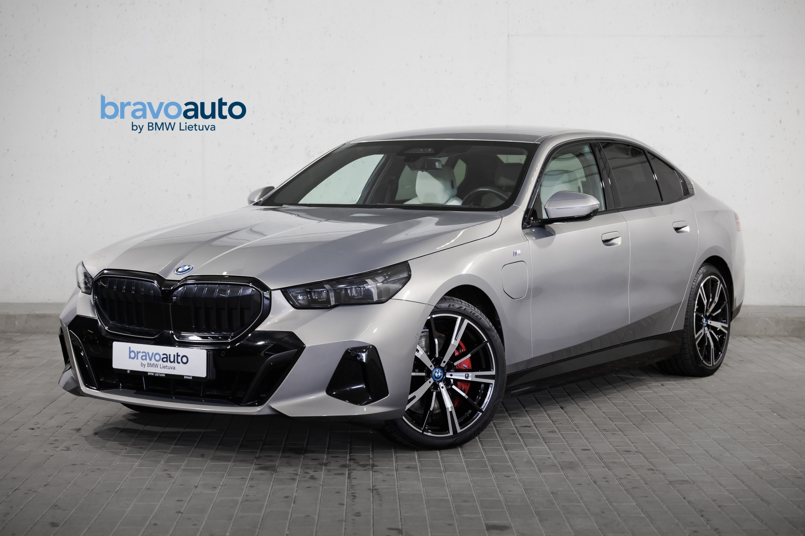 BMW 550 e xDrive