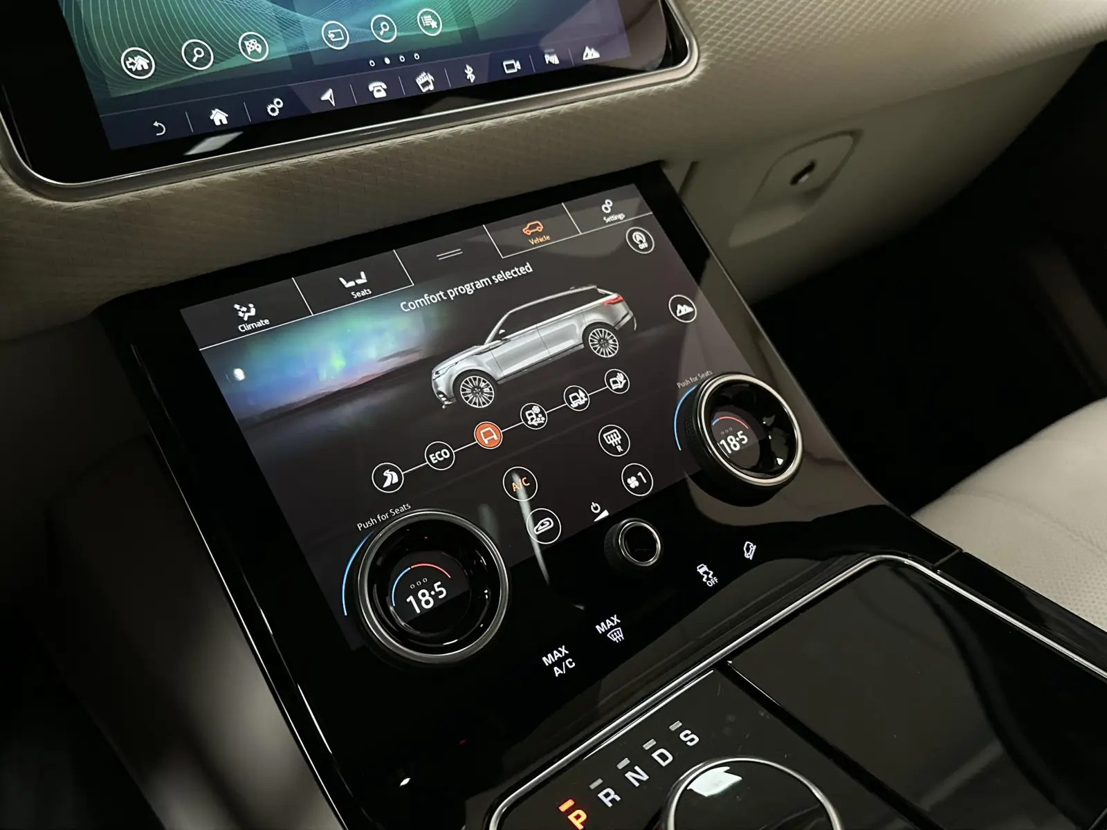 Land Rover Range Rover Velar R-Dynamic S