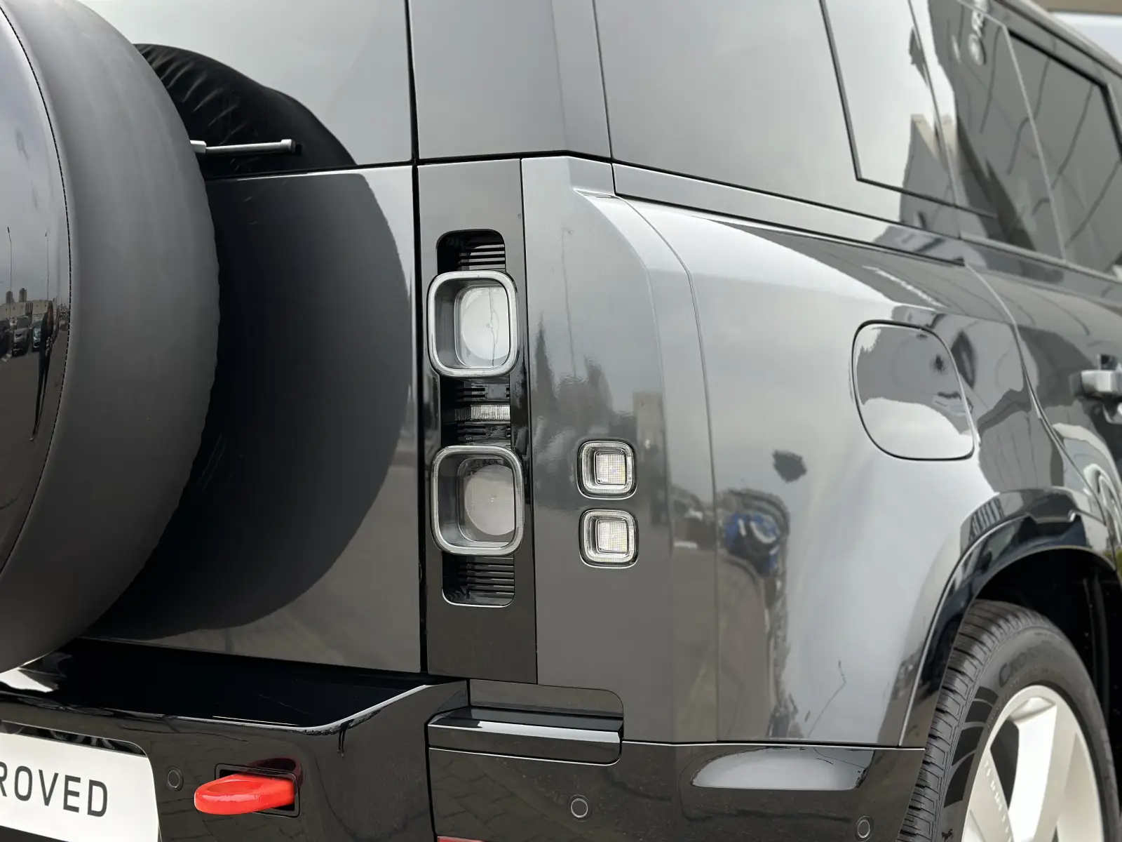 Land Rover Defender D300