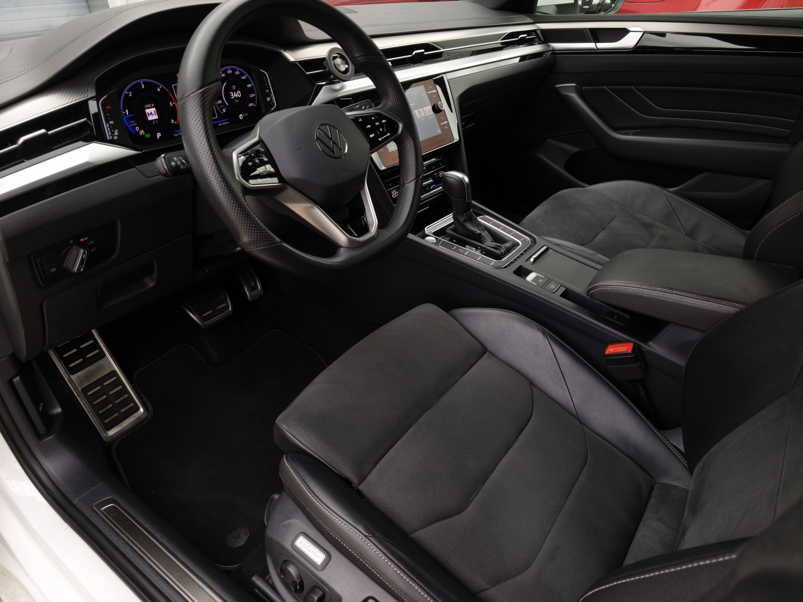 Volkswagen Arteon R-Line