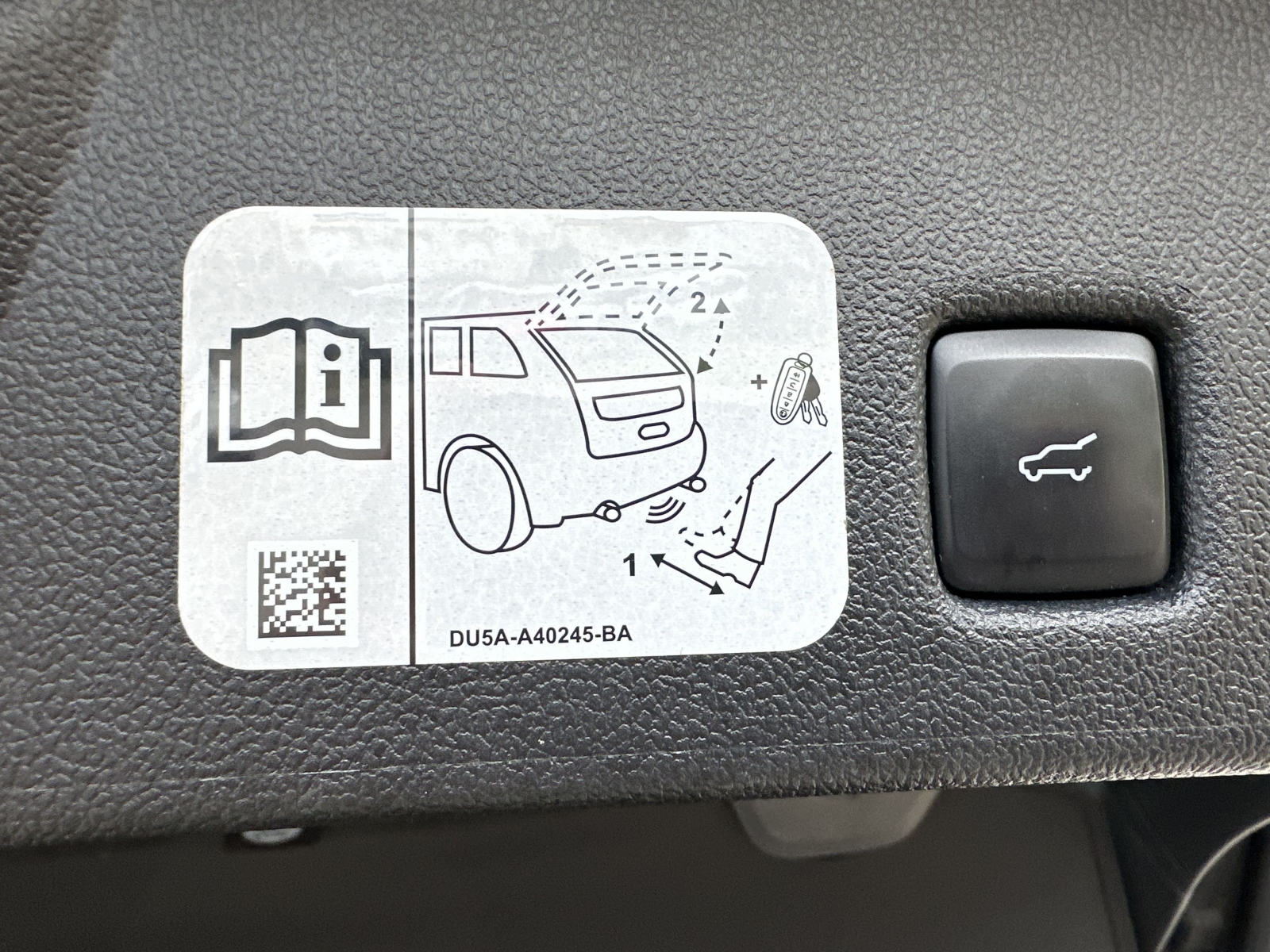 Ford Kuga TITANIUM 2,5 L DURATEC PLUG-IN HYBRID 225 AG CVT