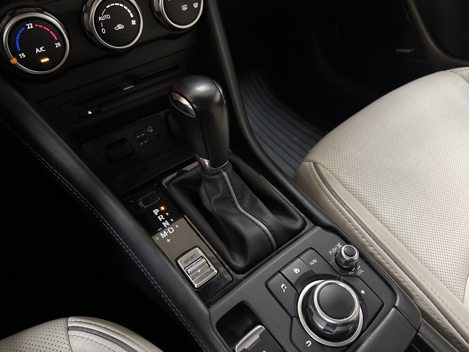 Mazda CX-3 Luxury Plus