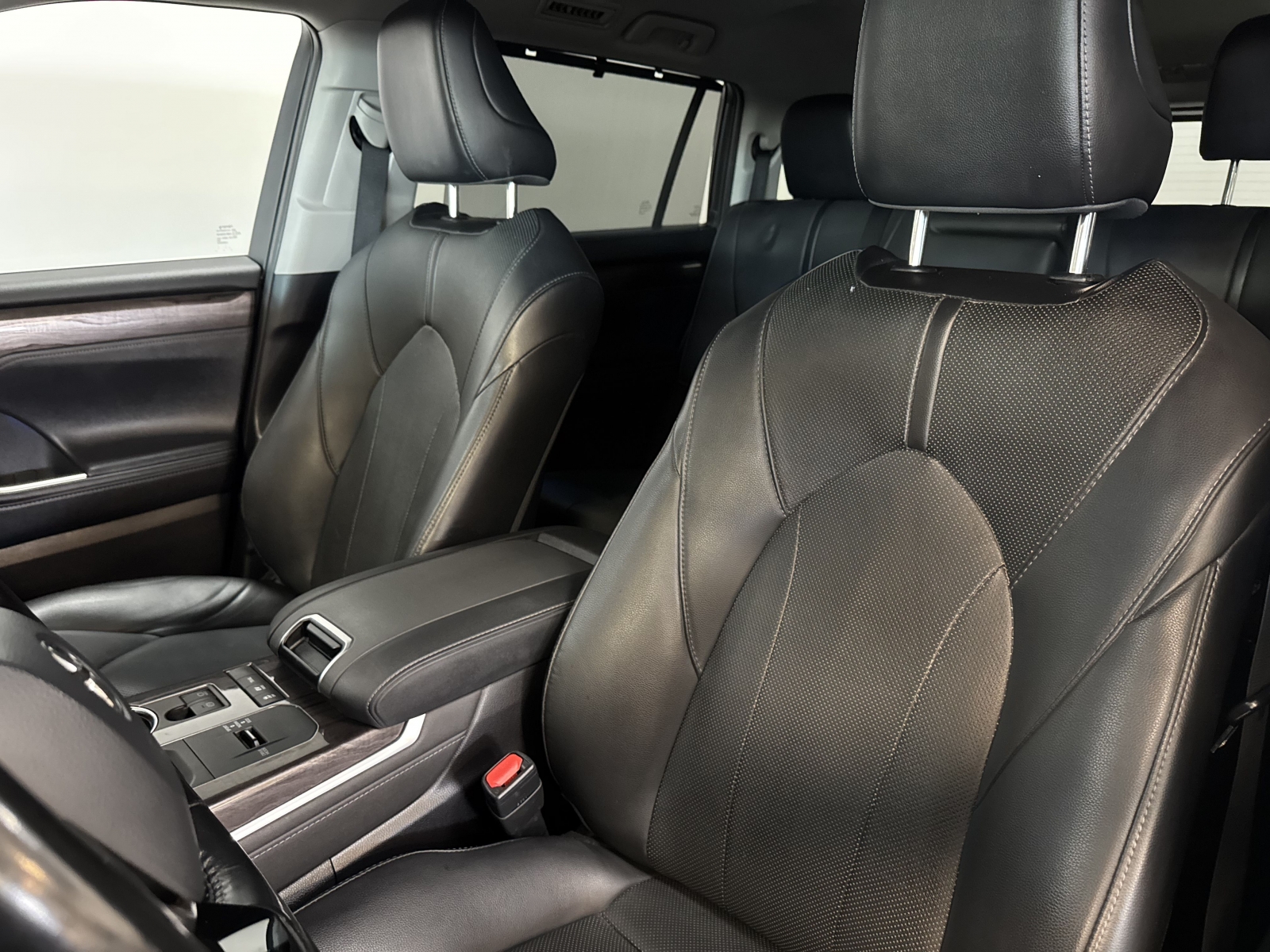 Toyota Highlander Luxury Hybrid