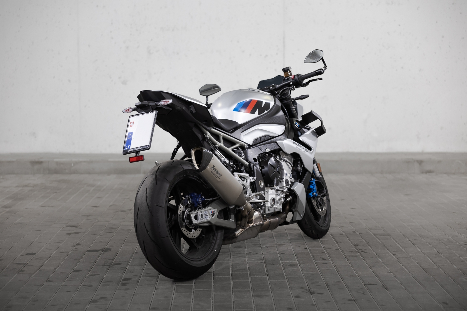 BMW (moto) M 1000 R