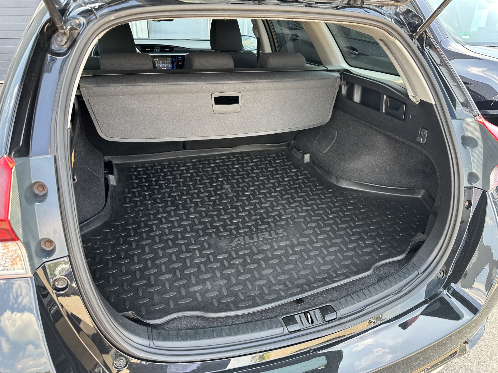 Toyota Auris Hybrid