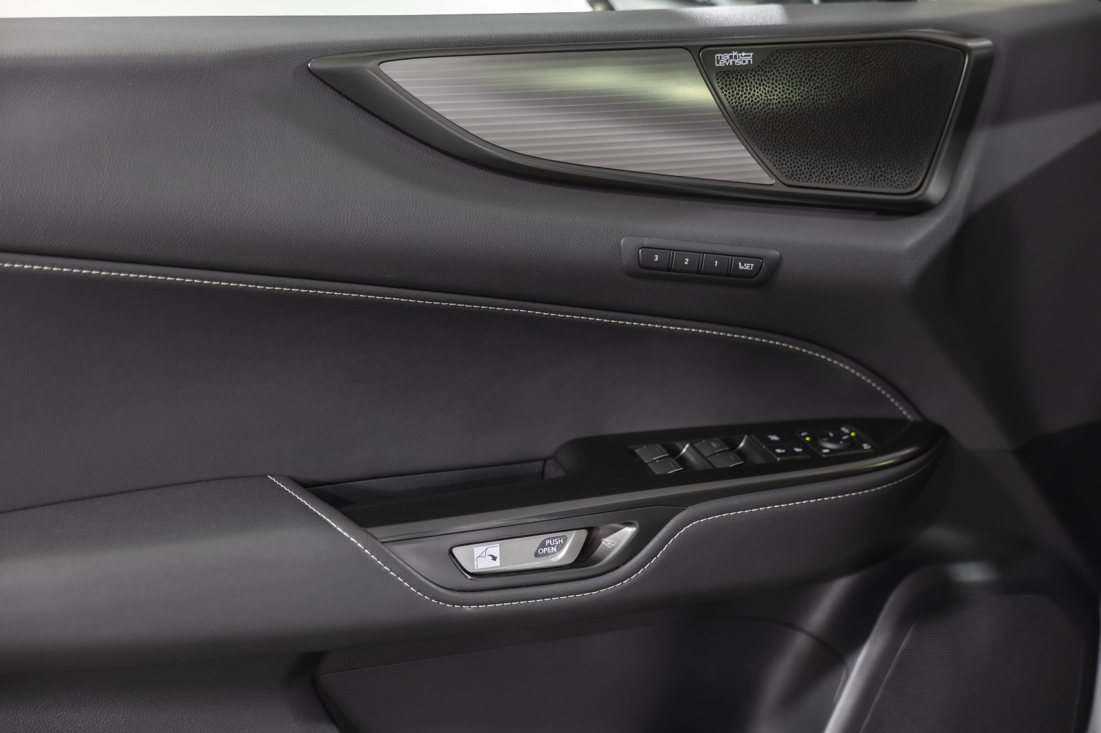 Lexus NX 350h AWD F-Sport