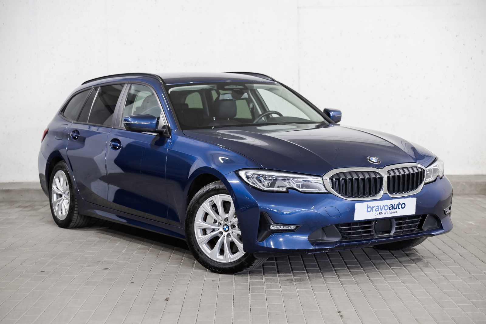 BMW 330 e