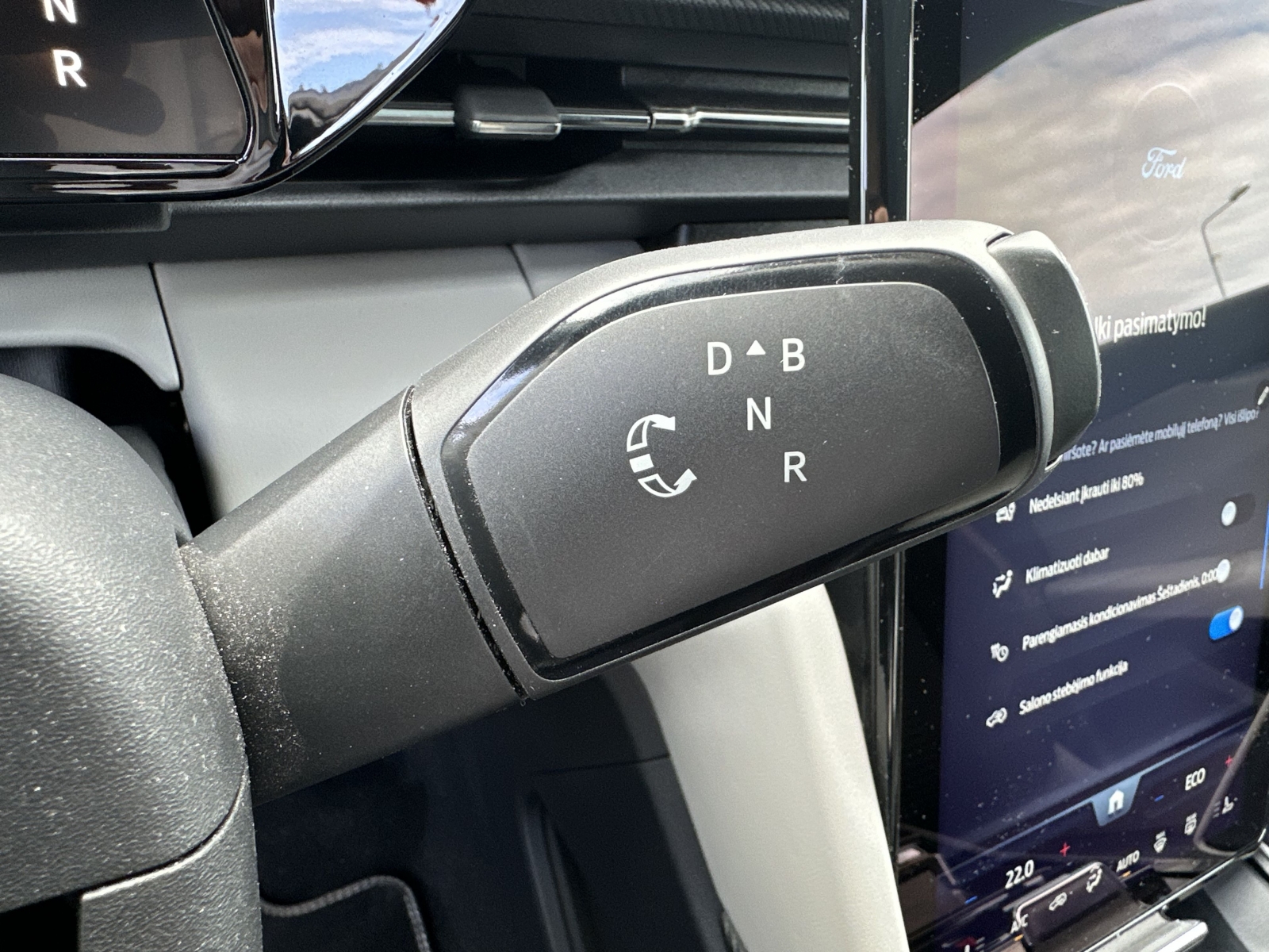 Ford Explorer Premium Extended Range AWD 250Kw