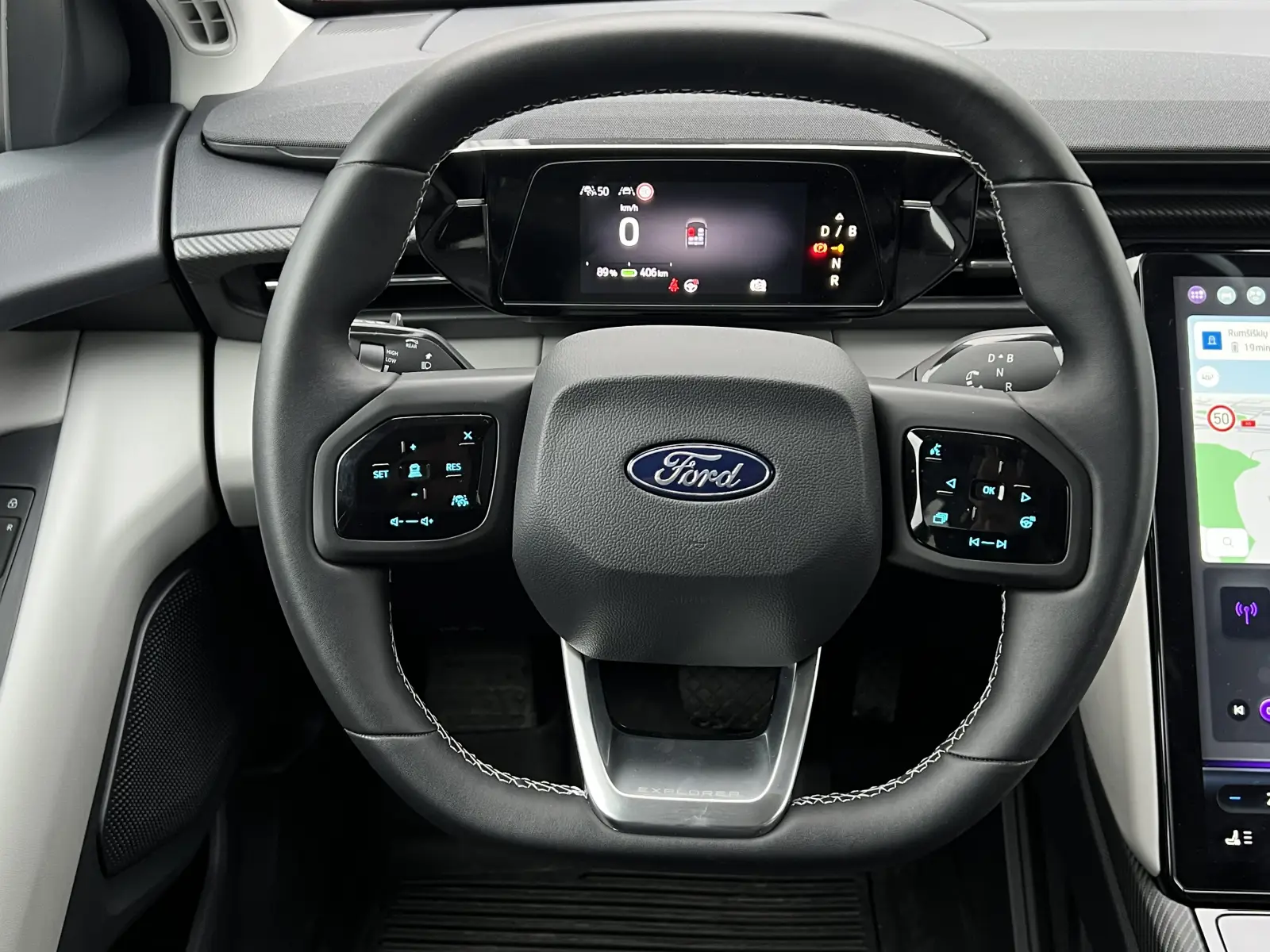 Ford Explorer Premium Extended Range AWD