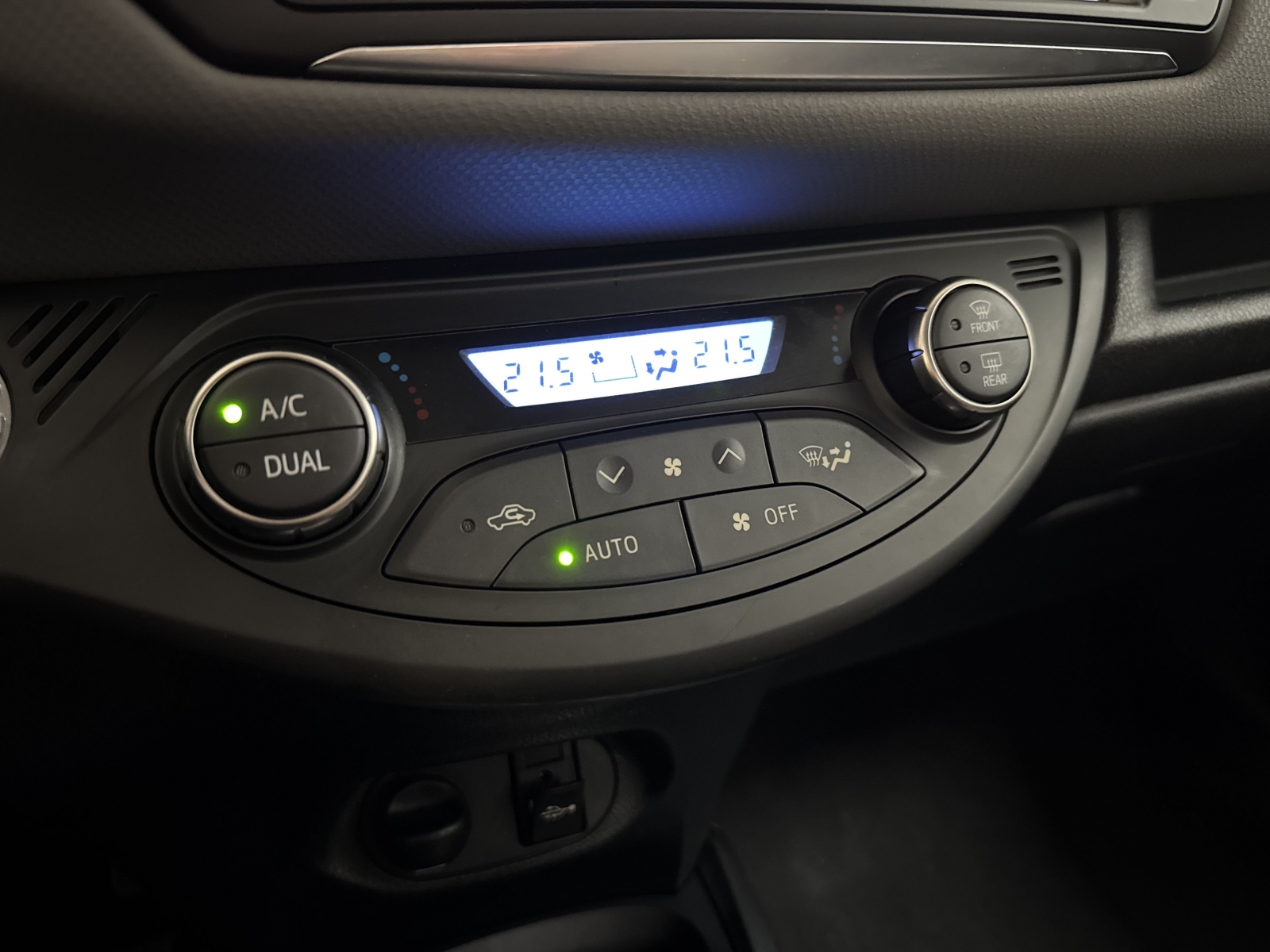 Toyota Yaris Hybrid