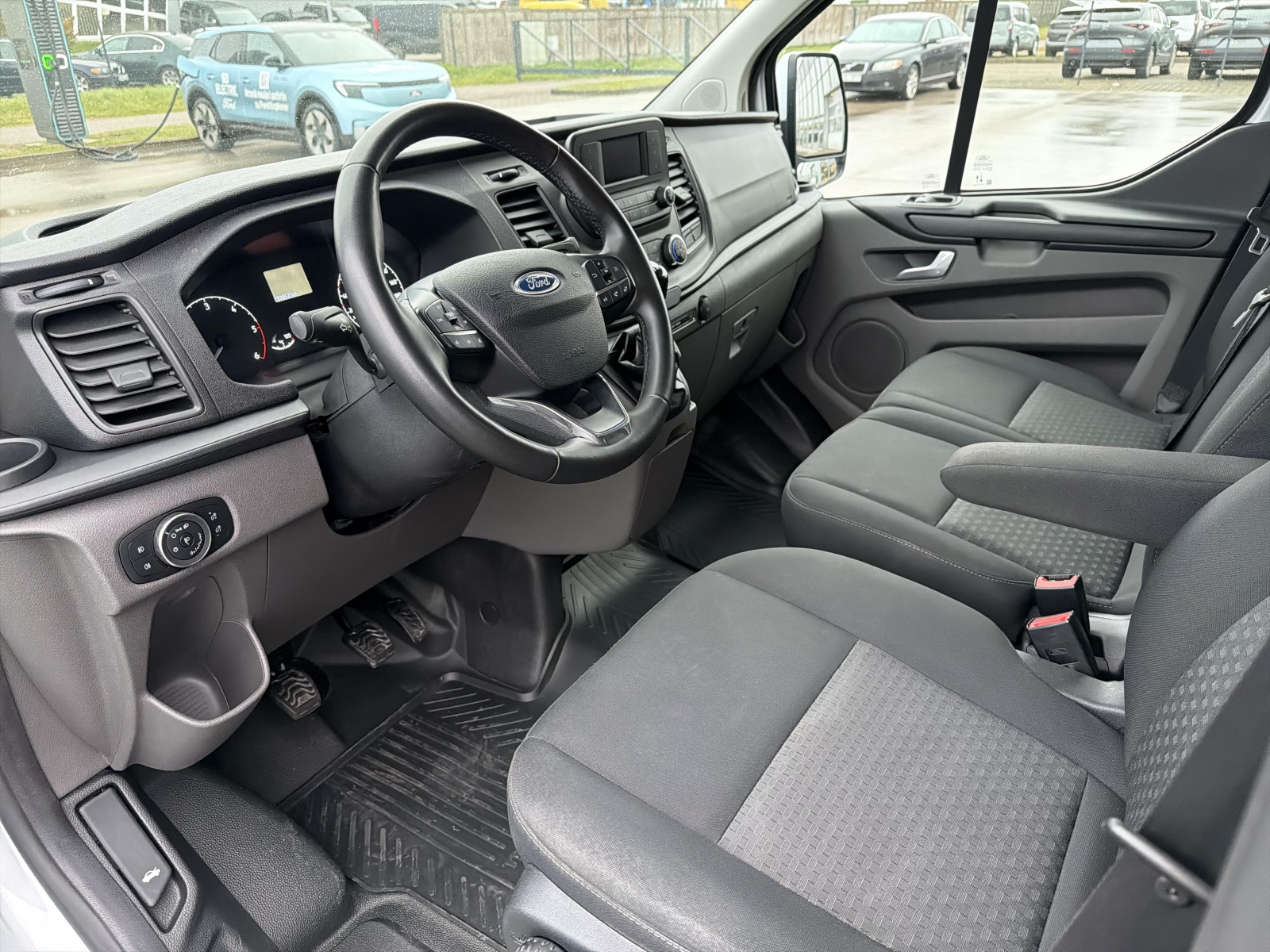 Ford Transit Custom Trend 320 LWB