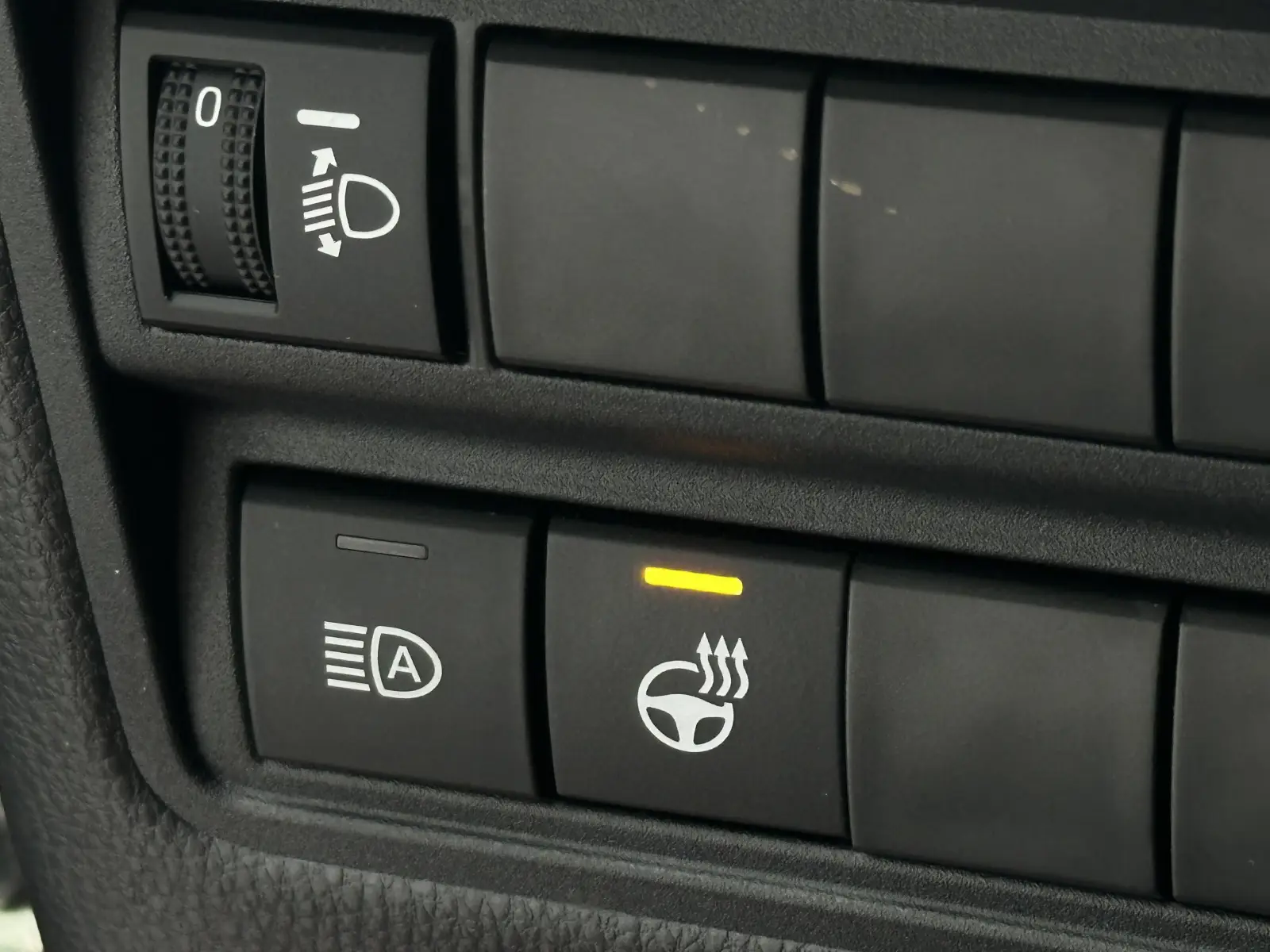 Mazda 2 Hybrid Homura