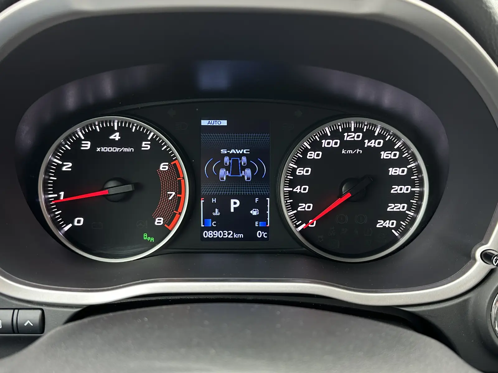 Mitsubishi Eclipse Cross Intense 4WD