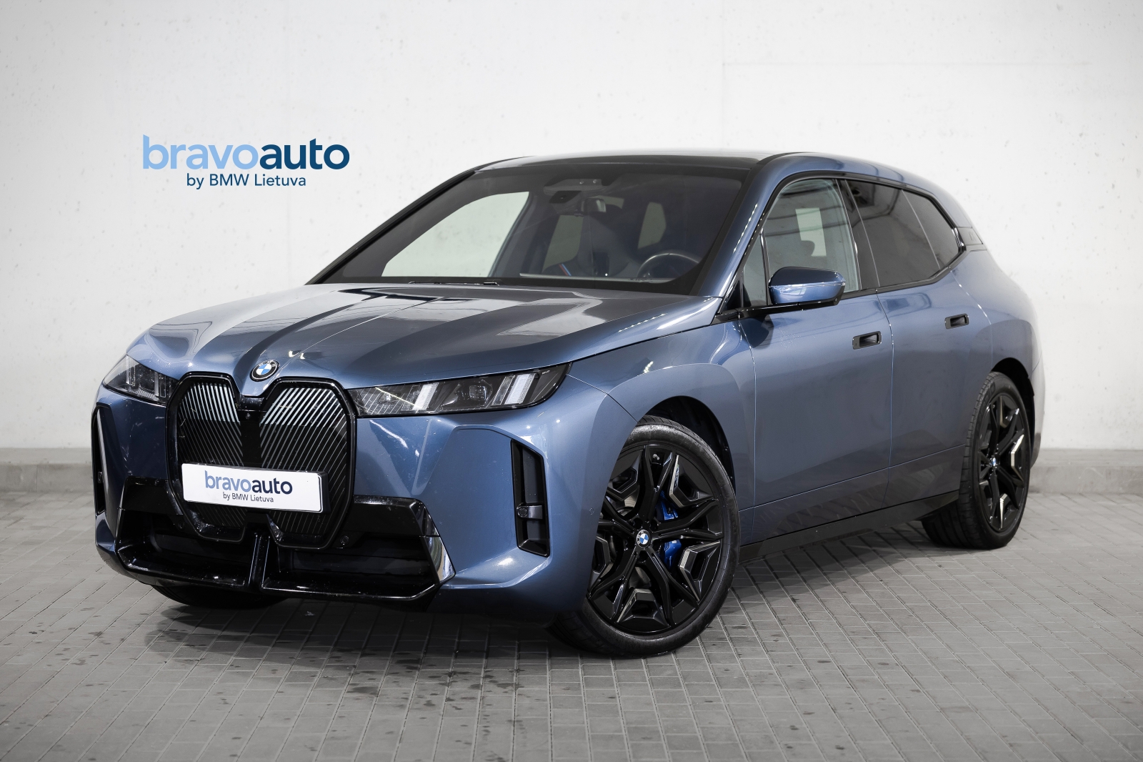 BMW iX xDrive60