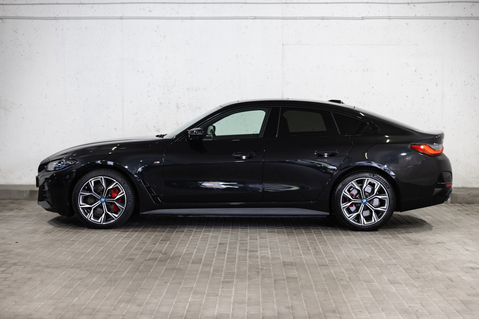BMW i4 M50