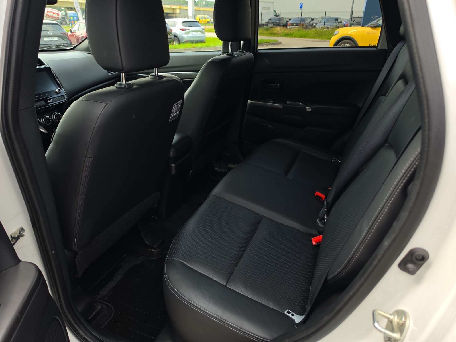 Mitsubishi ASX Blackout