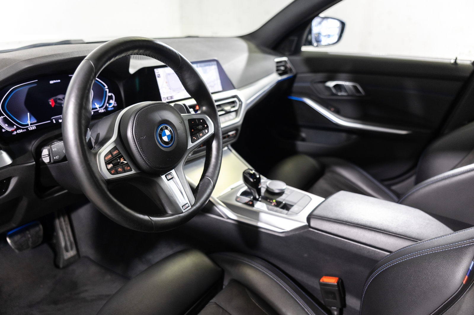 BMW 330 e