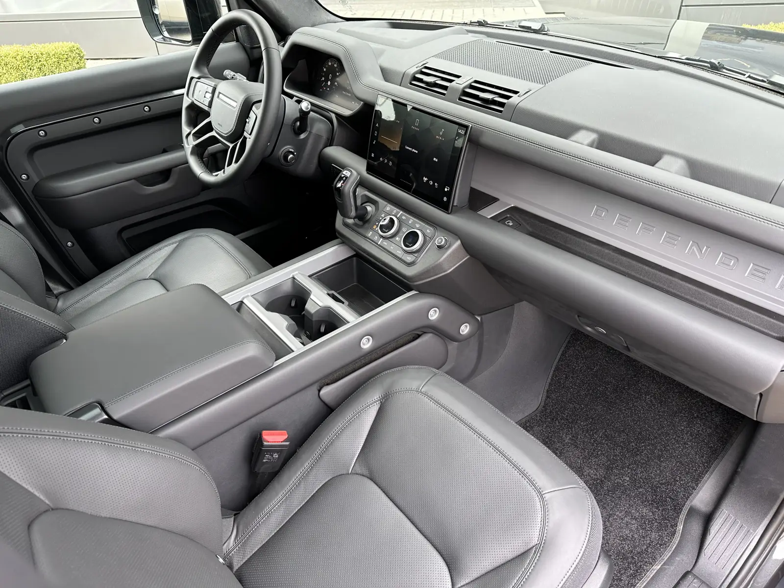 Land Rover Defender D300