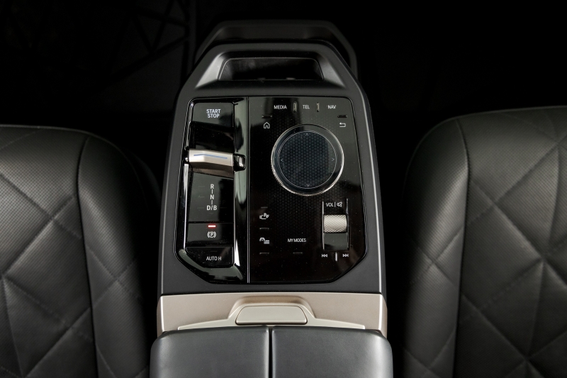 BMW iX xDrive40