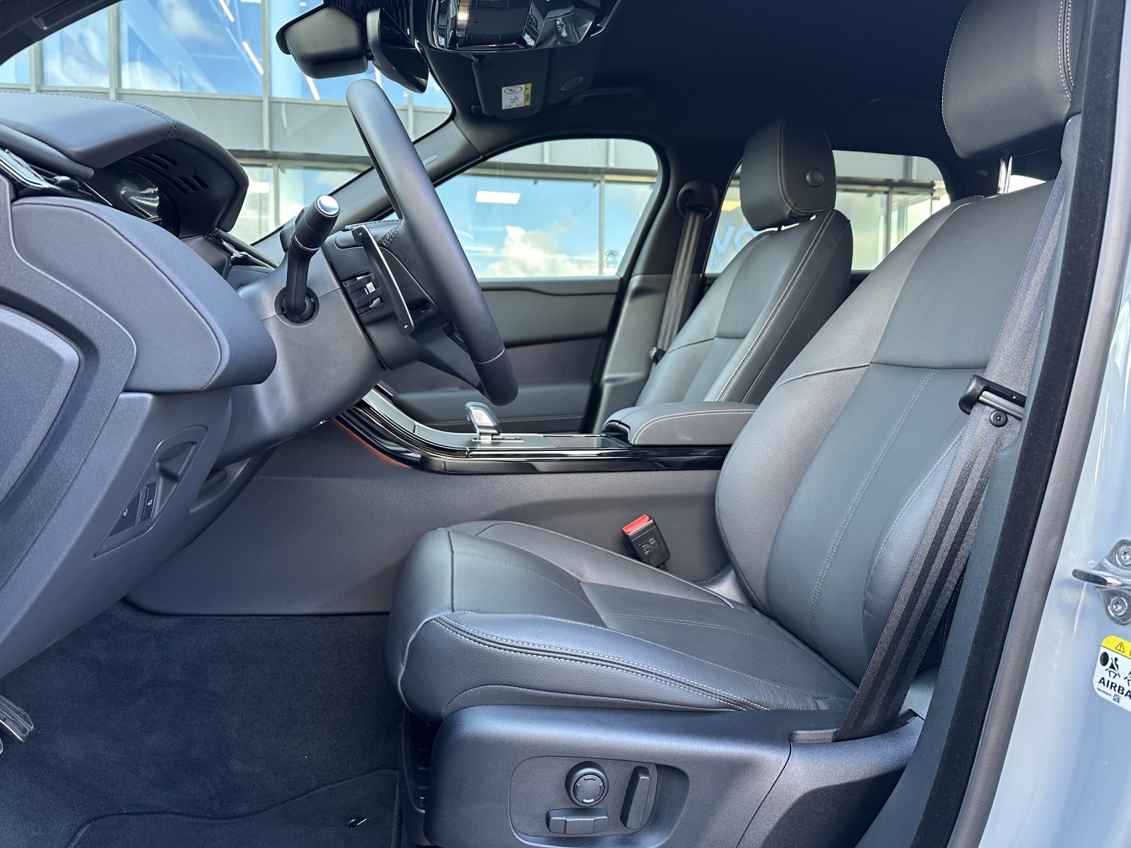 Land Rover Range Rover Velar P400 Belgravia Edition