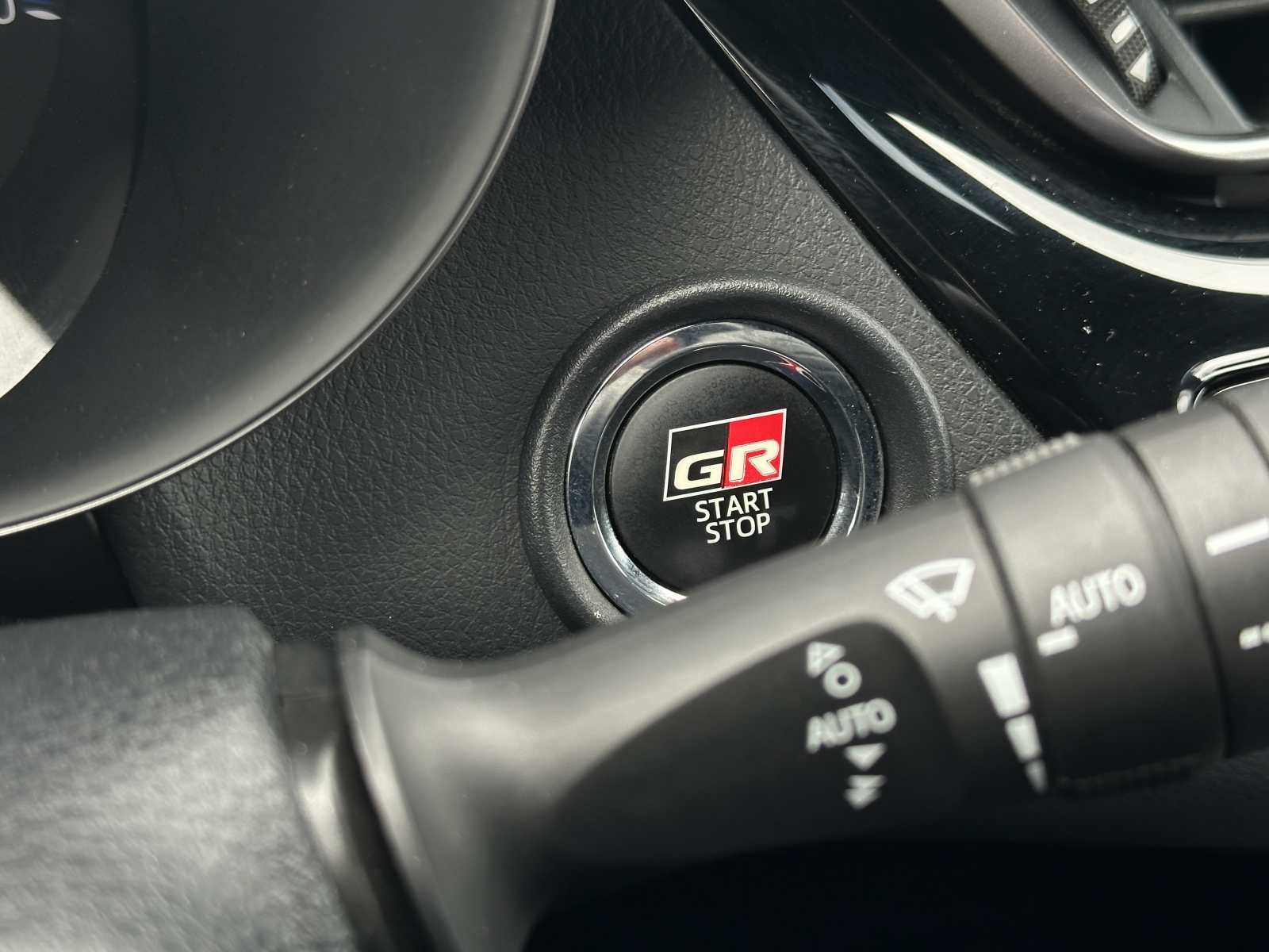 Toyota C-HR Hybrid GR sport