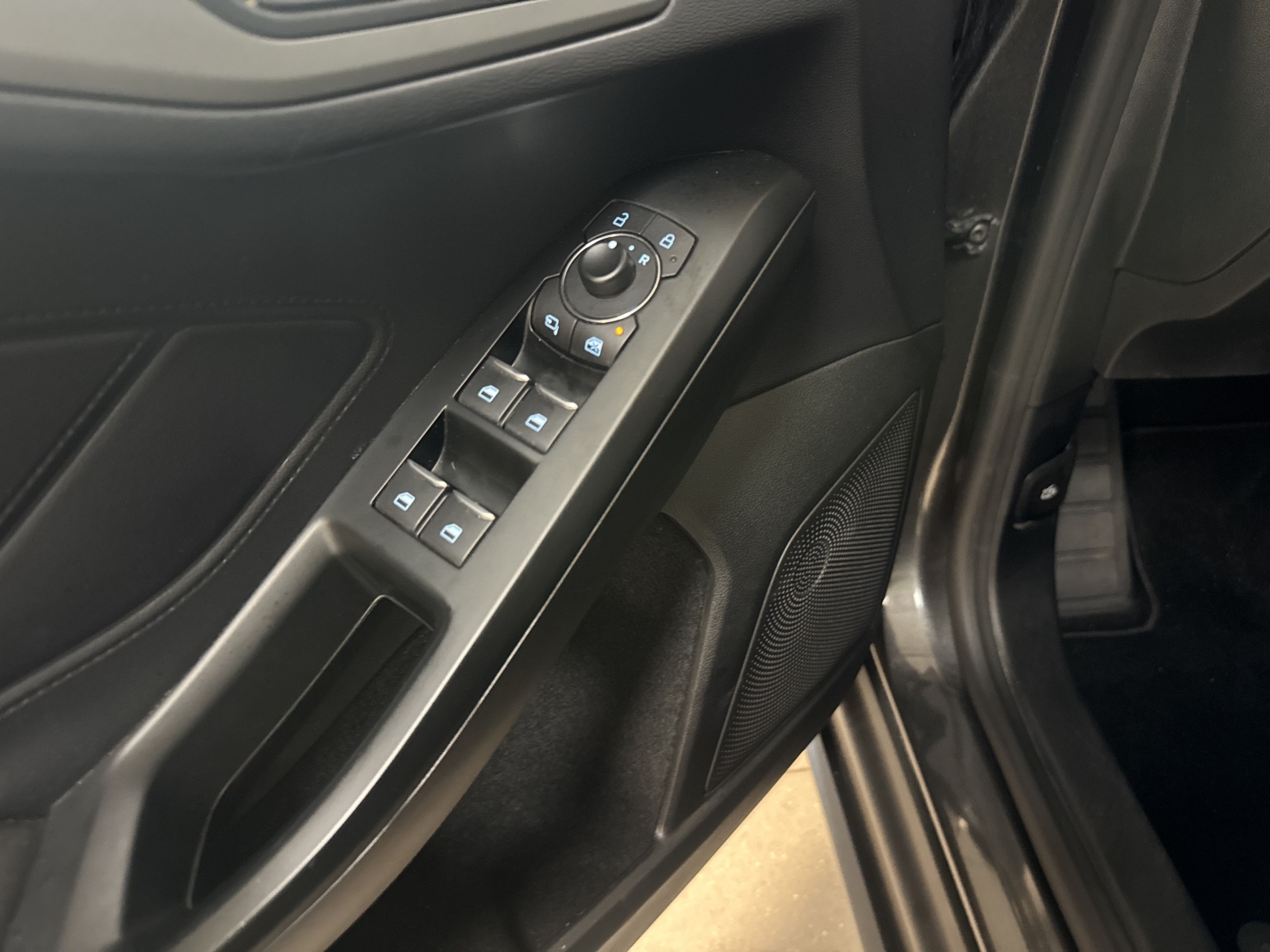 Ford Focus Connected SW MHEV