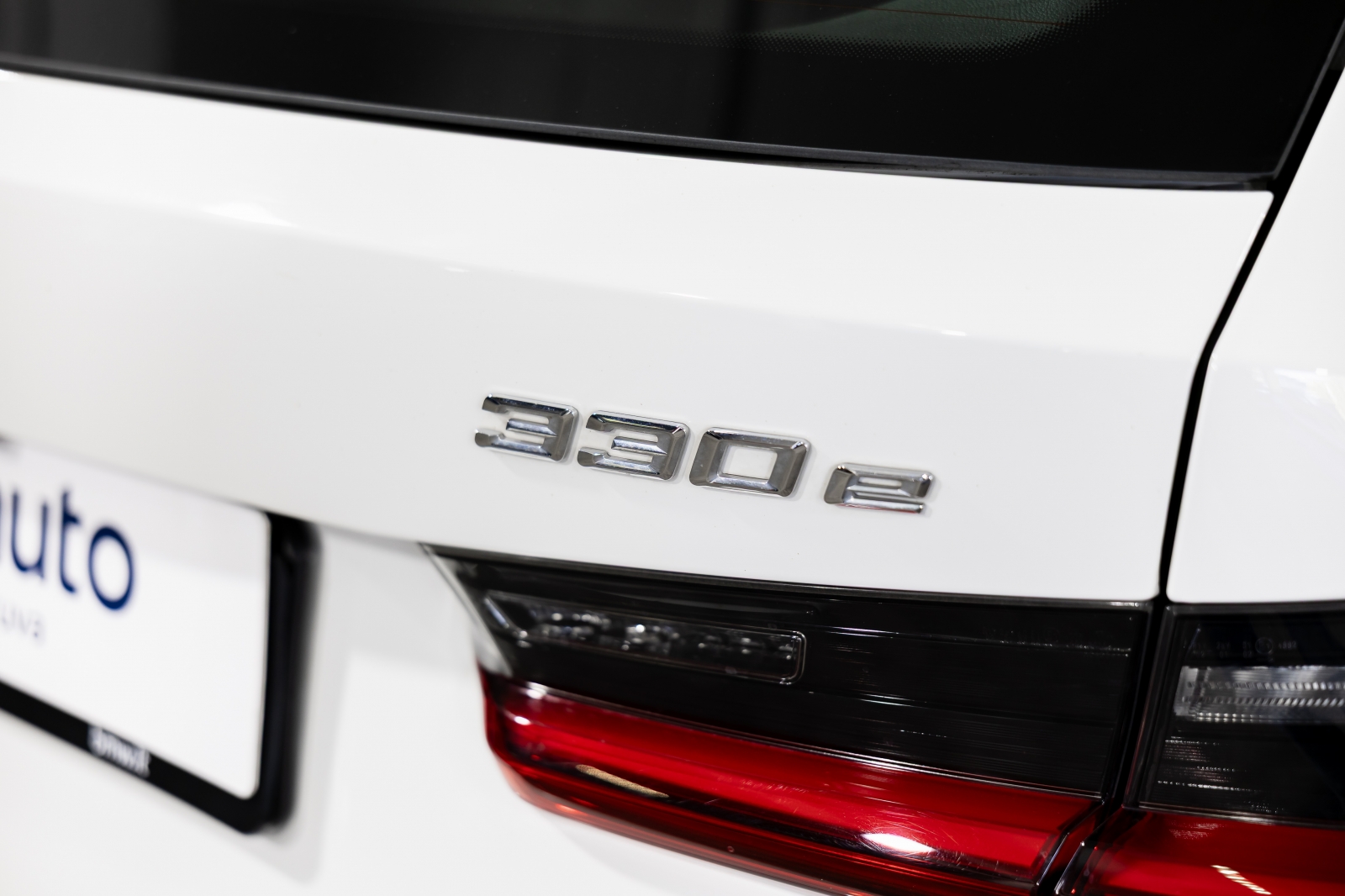 BMW 330 e
