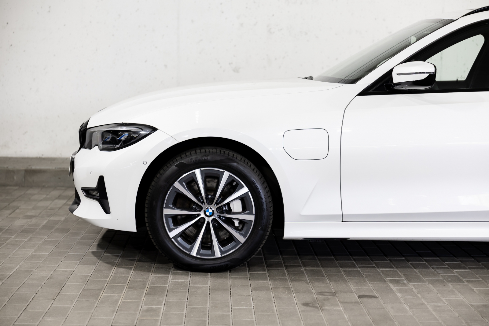 BMW 330 e xDrive