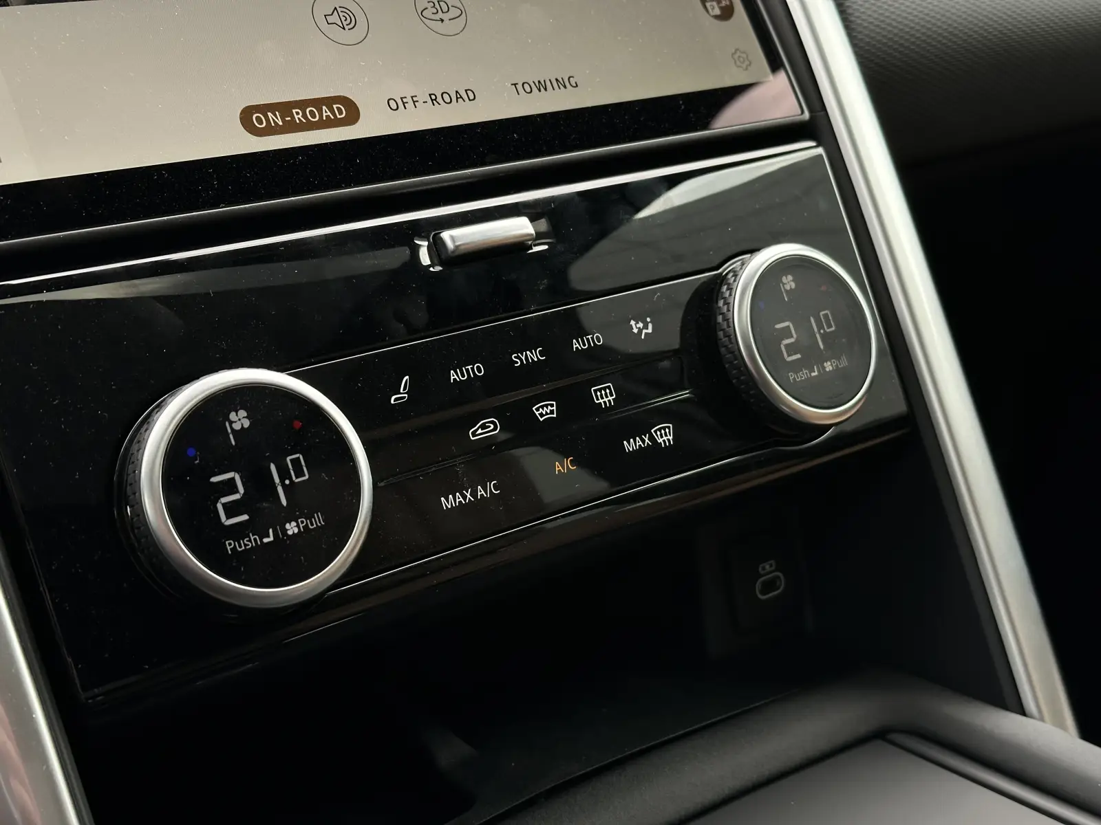 Land Rover Discovery D350 Dynamic HSE