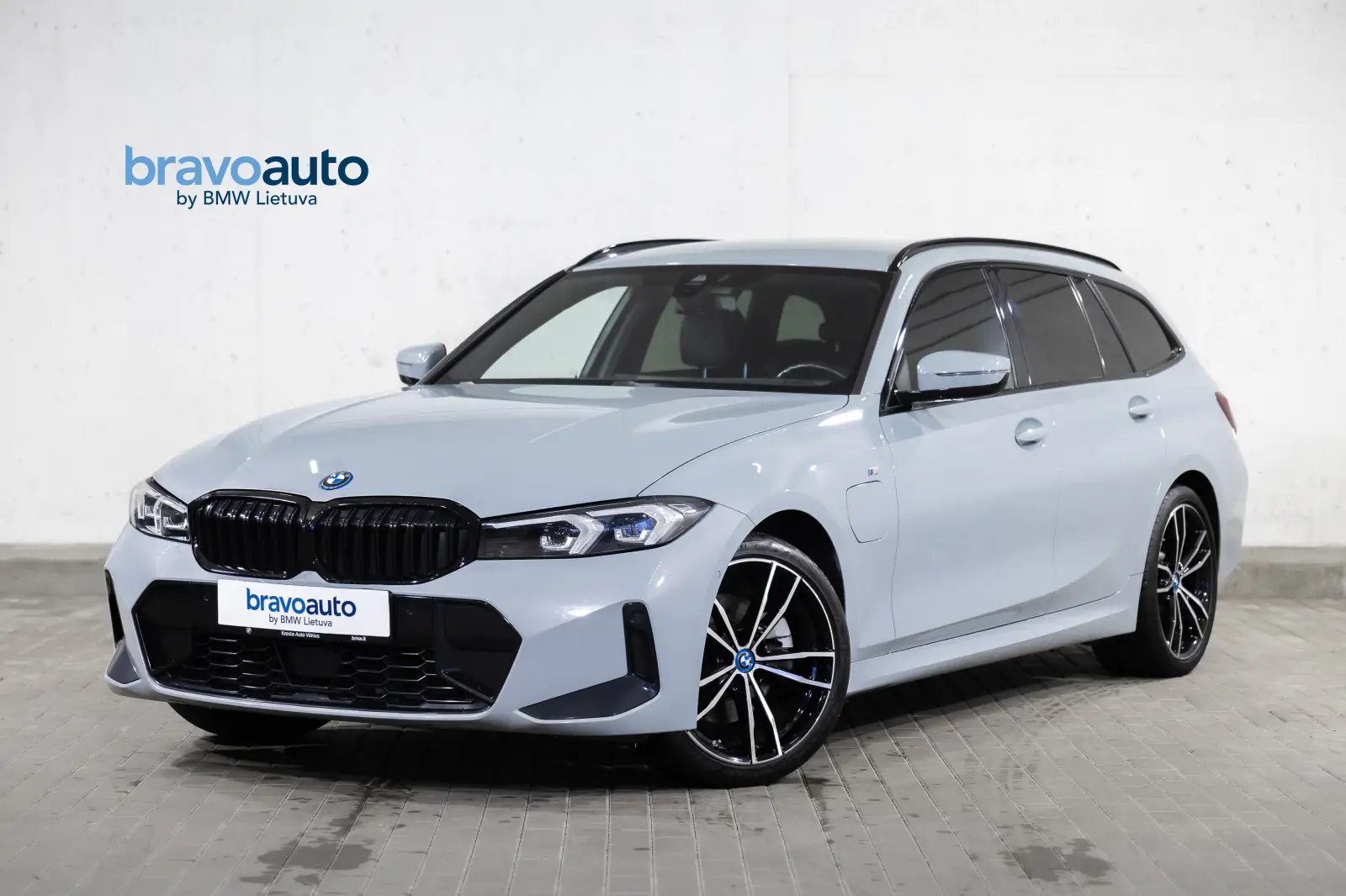 BMW 330 e xDrive