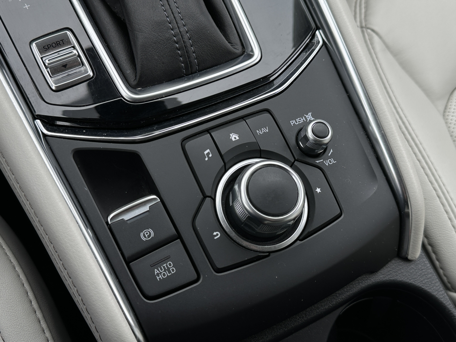 Mazda CX-5 Luxury AWD