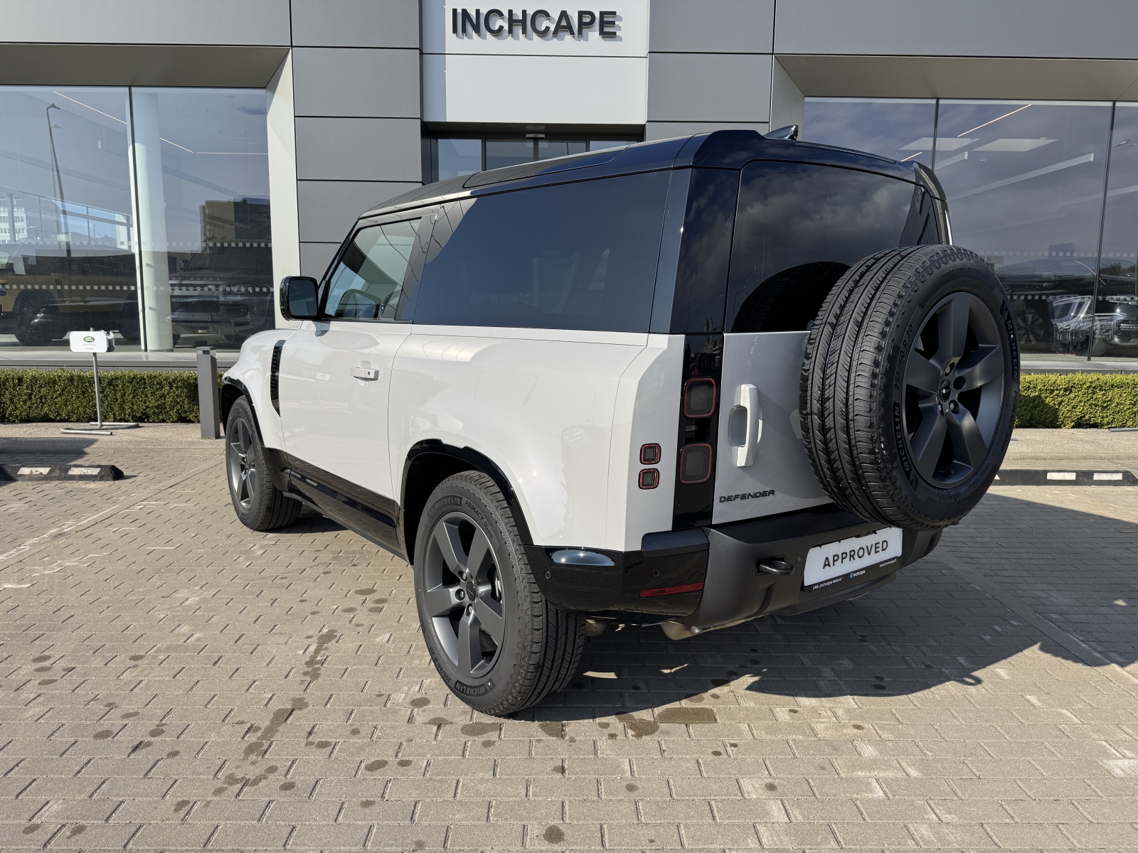 Land Rover Defender 90 3.0 D250 3DR X-Dynamic HSE