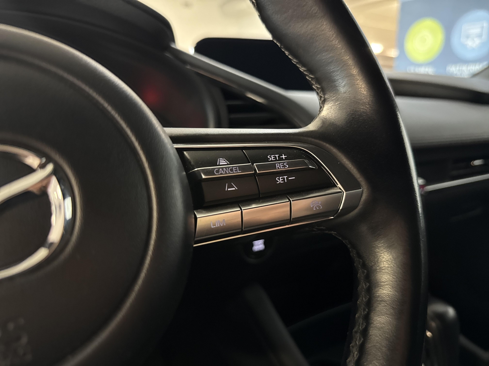 Mazda 3 5D Blackout Editon