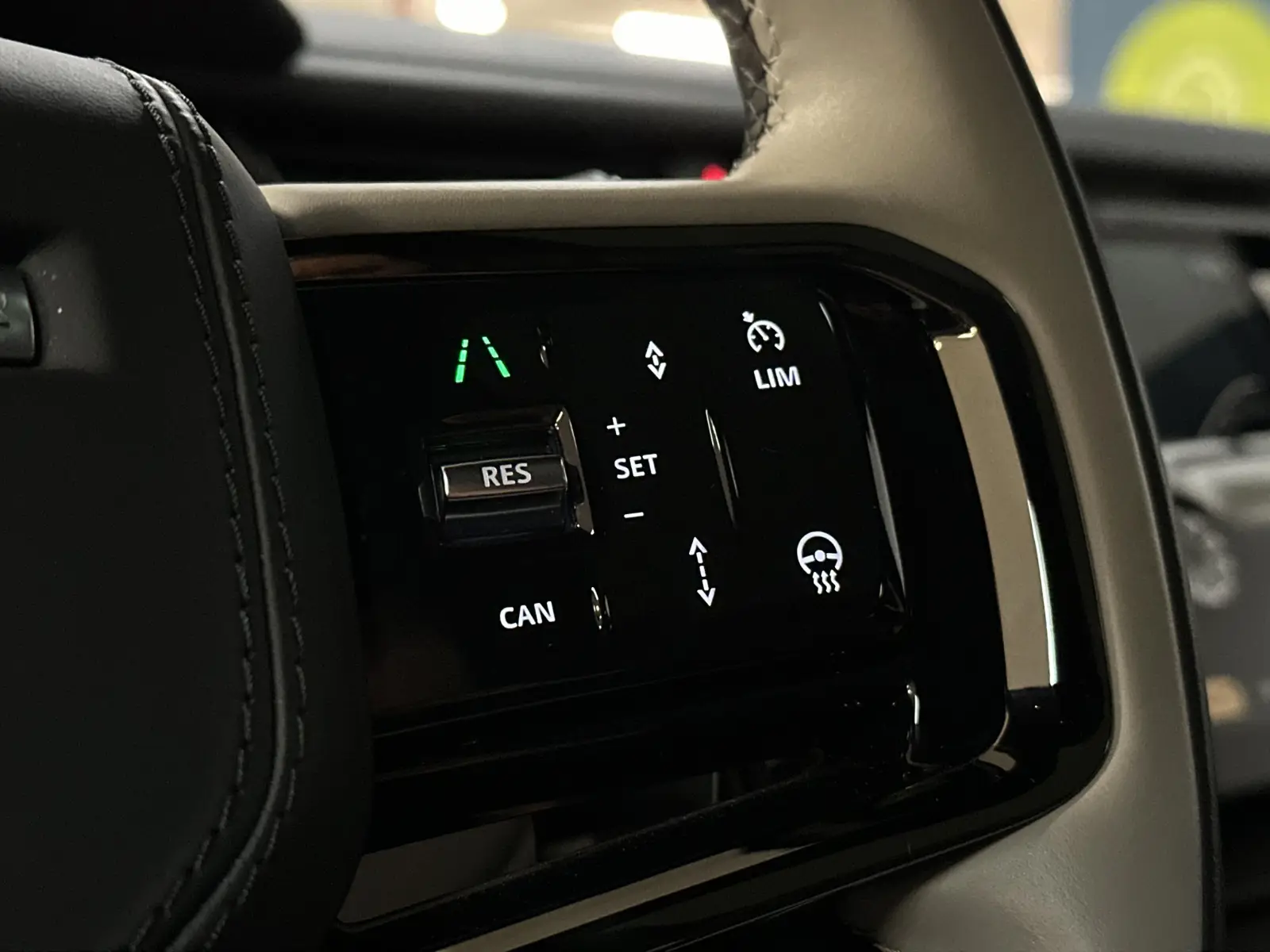 Land Rover Range Rover Velar D300 Autobiography