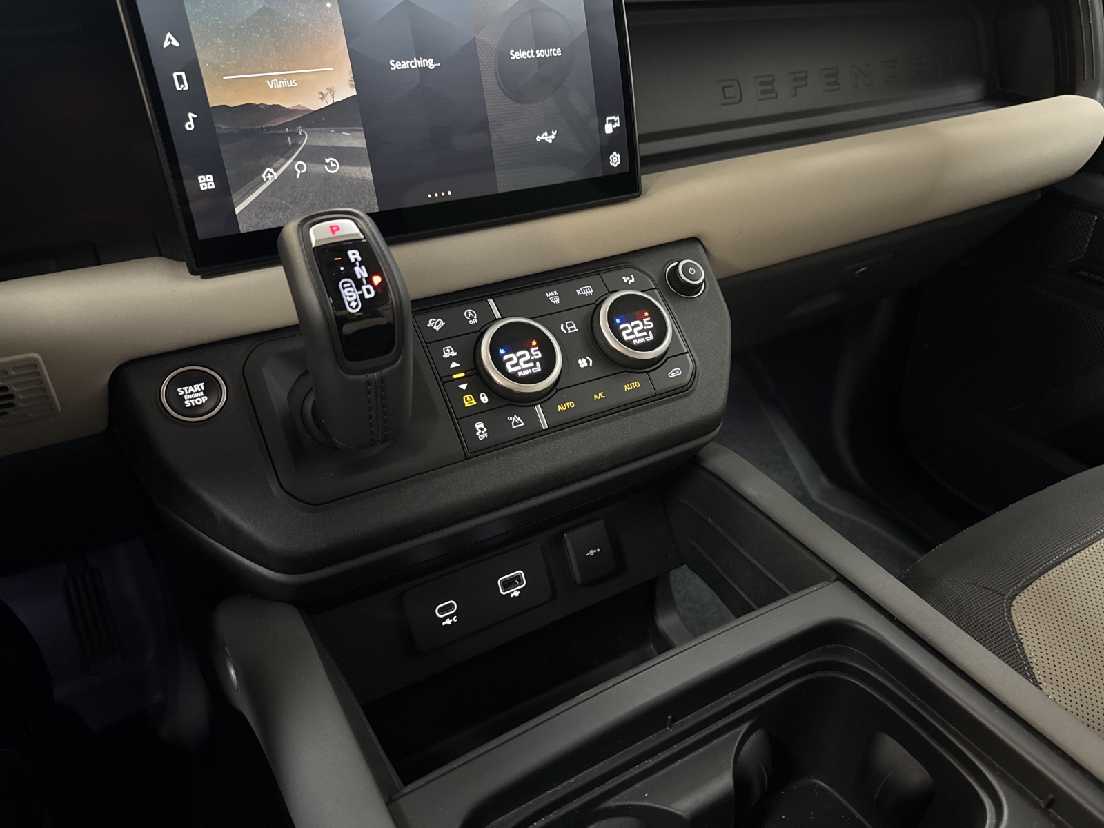 Land Rover Defender 110 D250 MHEV X-Dynamic HSE